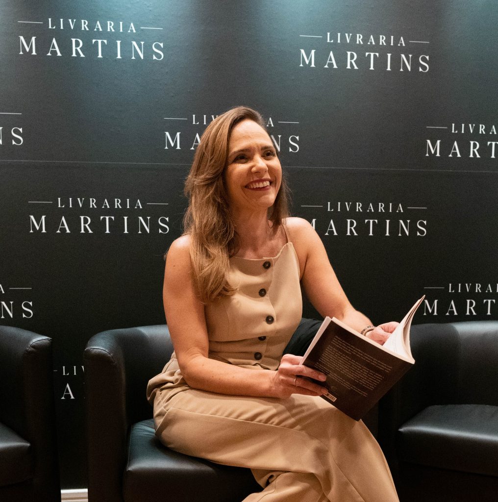 Empresária, consultora, formadora, mentora. Especialista em Liderança Sustentável_Camile Maia Ferreira.